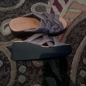 Ethem women’s shoes NWOT size 37